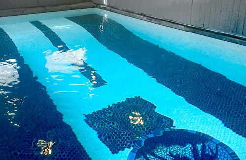 Sudbury Maison | Spa Retreat ~ Indoor Heated Pool and Sauna