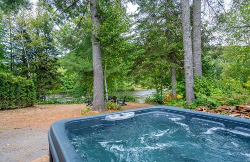 Mauricie Chalet De Ski | Spa & River - L'ecureuil