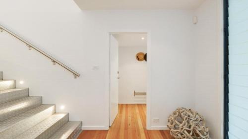 Pretty Beach Central Coast Maison | 'Space and Serenity at Pretty Beach' by HolidayCo