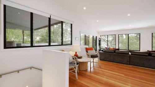 Pretty Beach Central Coast Maison | 'Space and Serenity at Pretty Beach' by HolidayCo