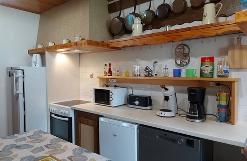 La Bazoche-Gouet Cottage | Maison spacieuse avec jardin, BBQ, table de ping-pong, proche commerces, pour 9 personnes et bébés