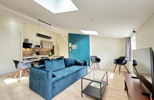 Riom Appartement | Spacieux Appartement 8 Couchages en Centre de Riom N9