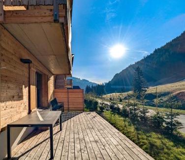 Morgins Appartement | Spacieux appartement Morgins cheminée, terrasse et jardin