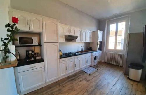 Blaye-les-Mines Appartement | Spacieux Cosy
