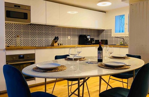 Belleville Appartement | Spacieux duplex de 70m2 entièrement équipé à Oberkampf