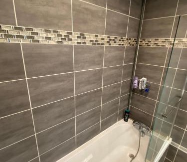 Haluchere - Perray Appartement | Spacieux & Lumineux - centre Amiens avec Parking