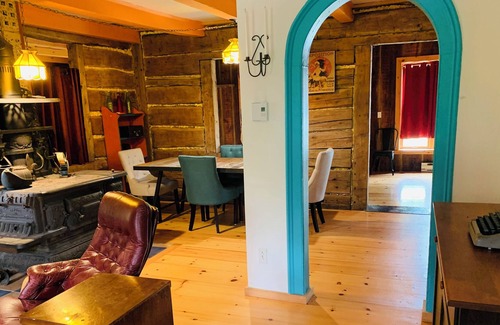 Saint-Andre-d'Argenteuil Chalet De Ski | Spacious Chalet for rent in the Laurentia s, one hour from Montreal. Sleeps 4.