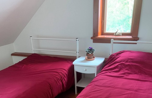 Saint-Andre-d'Argenteuil Chalet De Ski | Spacious Chalet for rent in the Laurentia s, one hour from Montreal. Sleeps 4.