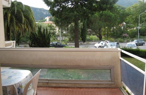 Amelie-les-Bains-Palalda Appartement | Appartement F3 avec terrasse, parking, Wi-Fi - Idéal cures - Centre-ville Amélie-les-Bains