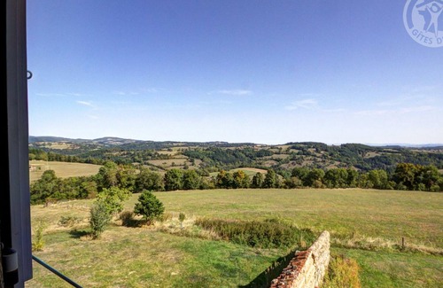 Saint-Martin-la-Sauvete Cottage | Gîte Saint-Martin-la-Sauveté, 6 pièces, 10 personnes