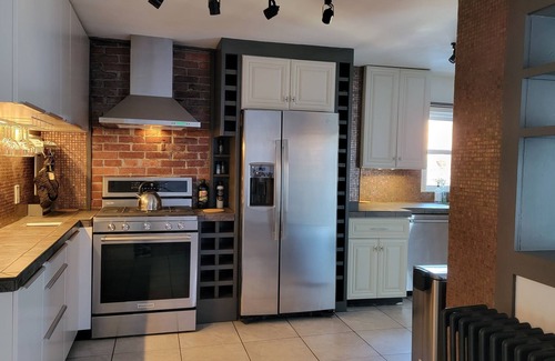 Friendship Appartement | Spacious 1-Bedroom Apartment In Pittsburgh (B1)