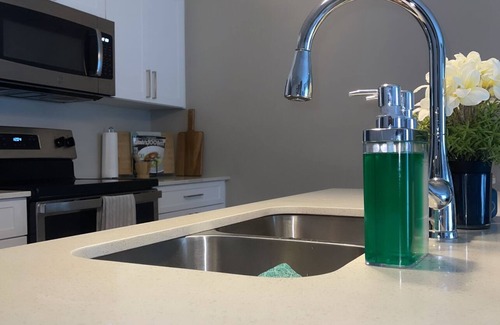 Moncton Appartement | Spacious 1 bedroom apartment, 5 minutes away from the Casino and USVA Nordic Spa