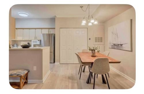Clearwater Copropriété | Spacious 1 bedroom condo, walk to the water!