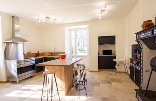 Savignac-les-Eglises Cottage | Grande maison rénovée avec piscine privée et parc, idéale pour vacances en famille en Dordogne