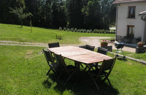 Champ-le-Duc Cottage | Grande Maison pour 10 Pers. avec Jardin, Terrasse, BBQ, Près de Bruyères et Gérardmer