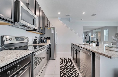 West Haven Maison | Spacious 12- Guest 4-bedroom Comfy Home Near Disney