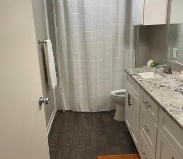 Legacy Park Appartement | Spacious 1400sf 3bed 2bath Apartment