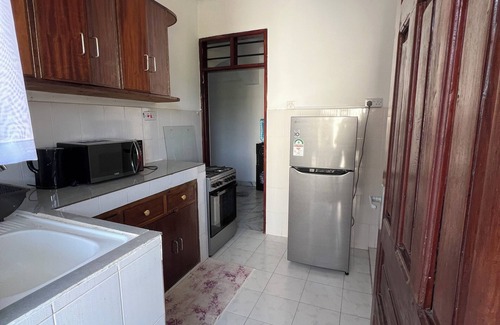 Mombasa Appartement | Spacious 1bedroom apartment in Nyali/hotshower/washing machine /wifi