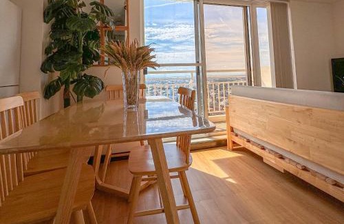 A. Bonifacio Appartement | Spacious 1BR with Sunset view at The Celandine