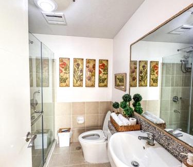 A. Bonifacio Appartement | Spacious 1BR with Sunset view at The Celandine