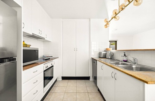 Avalon Beach Appartement | Spacious 2-Bed, 2-Bath Moments from Avalon Beach