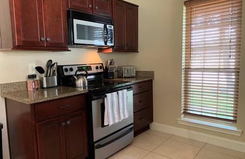 Lower Greenville Maison | Spacious 2 bed/2bath Beautifully Updated in Lower Greenville/Lakewood