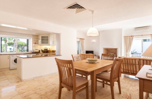 Vale do Lobo Appartement | Spacieux 2 chambres appartement avec piscine, pour 5 personnes, À côté de Vale Lobo Tennis Academy