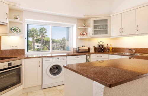 Vale do Lobo Appartement | Spacieux 2 chambres appartement avec piscine, pour 5 personnes, À côté de Vale Lobo Tennis Academy