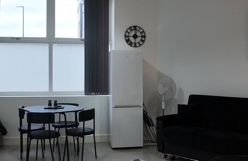 Haverstock Appartement | Spacious 2 Bed Apart with Patio in Camden WR201