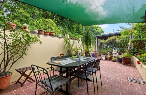 Alexandria Maison | Spacious 2-Bed Townhouse with Garage & Patio