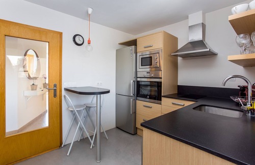 La Vila Olimpica del Poblenou Appartement | Appartement spacieux de 2 chambres à coucher avec balcon près de la plage