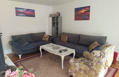 Novo Sarajevo Appartement | Spacious 2 bedroom apartment in serene Sarajevo with AC, WiFi