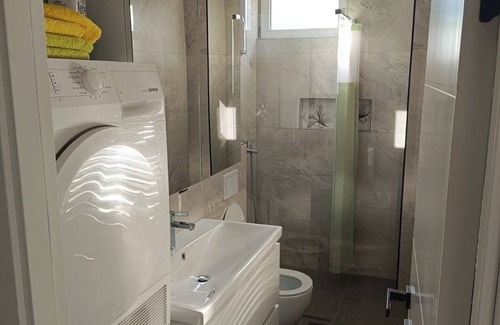 Novo Sarajevo Appartement | Spacious 2 bedroom apartment in serene Sarajevo with AC, WiFi