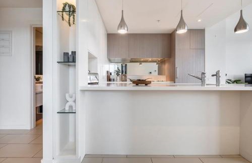 Cremorne Appartement | Spacious 2 bedroom apartment with Free parking-00189