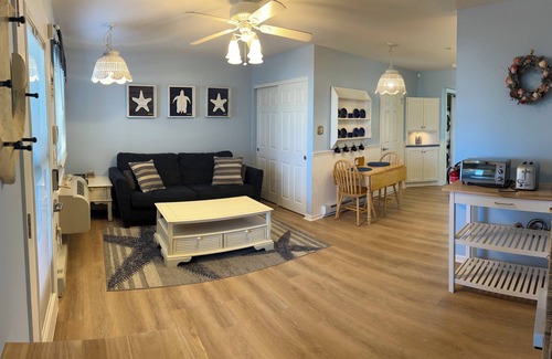 Southend Copropriété | Spacious 2-bedroom corner condo on the beach with pool, AC, & WiFi in Brigantine