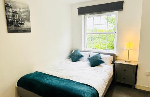 Bradley Stoke Appartement | Spacious 2-Bedroom Haven with Modern Amenities in Bradley Stoke