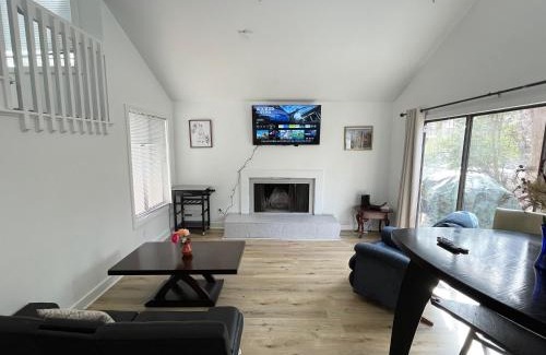 Chapel Hill Maison | Spacious 2 bedroom house close to UNC