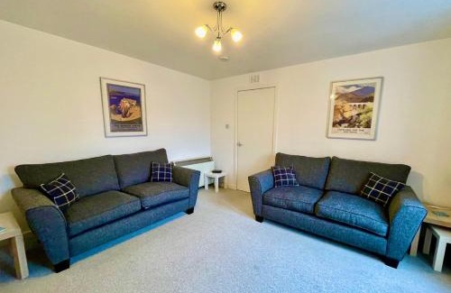 Cullen Maison | Spacious 2 Bedroom Home in Picturesque Cullen