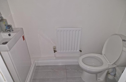 Barnet Appartement | Spacious 2 Bedroom Town House INC Wifi & Netflix PLUS More