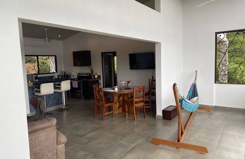 San Isidro de El General Maison | Spacious 2 BR / 2 BA Home w/ Organic Farm, Greenhouse and Breathtaking Views.