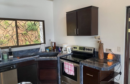 San Isidro de El General Maison | Spacious 2 BR / 2 BA Home w/ Organic Farm, Greenhouse and Breathtaking Views.