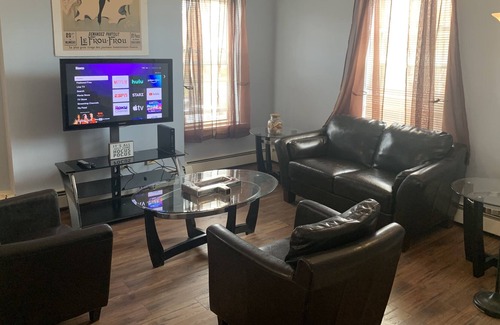 South Green Copropriété | Spacious 2 BR condo unit w/9' Ceilings, Located-2min from Downtown Hartford!