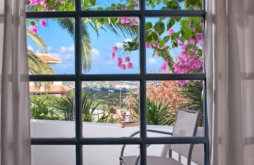 Koutouloufari Copropriété | Spacious 2-Level Maisonette Villa, Stunning Views