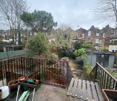 Haverstock Appartement | Spacious 2BD Flat By Regents Park & Camden Town!