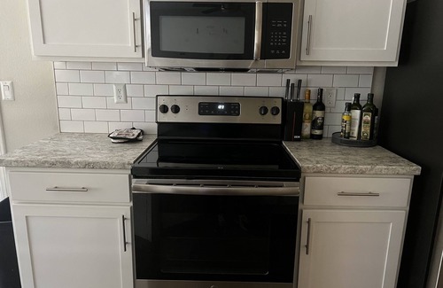 Spring Valley Appartement | Spacious 2bed 2bath apartment