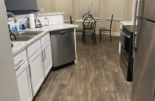 Spring Valley Appartement | Spacious 2bed 2bath apartment