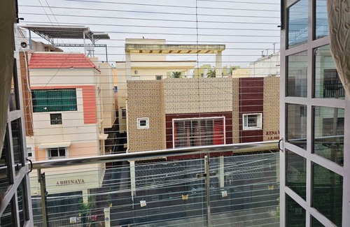 Chennai Appartement | Spacious 2BHK apartment in Chennai, near Airport, Chennai Trade Center, DLF