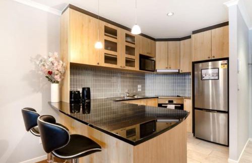 City East Appartement | Spacious 2BR Apartment in the Heart of the City - Hosted by Canstay