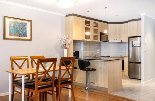 City East Appartement | Spacious 2BR Apartment in the Heart of the City - Hosted by Canstay