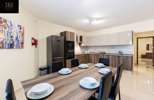 Marsaxlokk Appartement | Spacious 2BR Apt with stunning views in Marsaxlokk